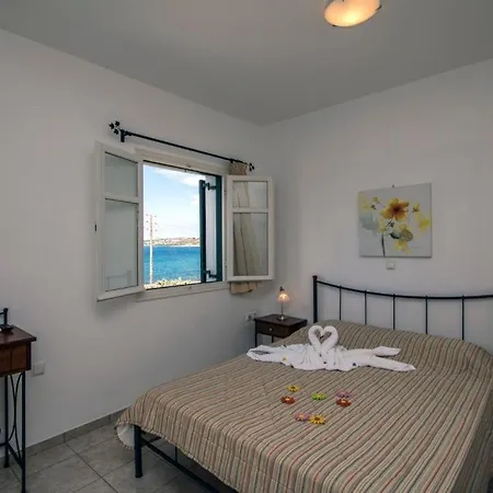 Akrothalassia Appartement Adámas
