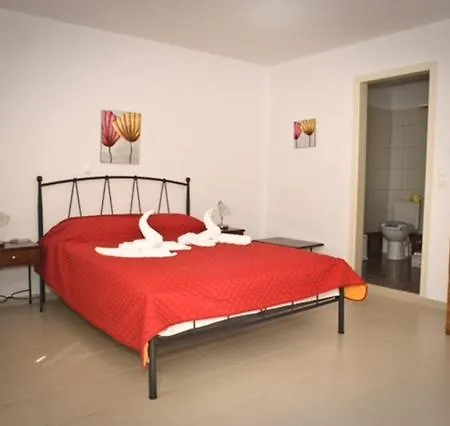 Akrothalassia 公寓