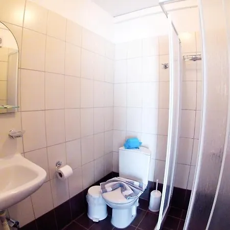 アパート Akrothalassia