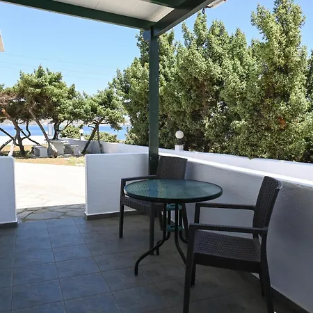 דירה Akrothalassia אדאמאס