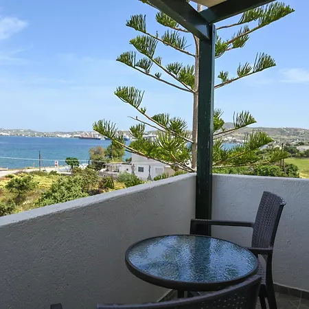 Akrothalassia * אדאמאס