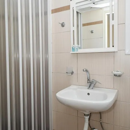 דירה Akrothalassia