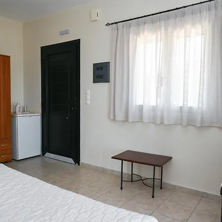 דירה Akrothalassia *