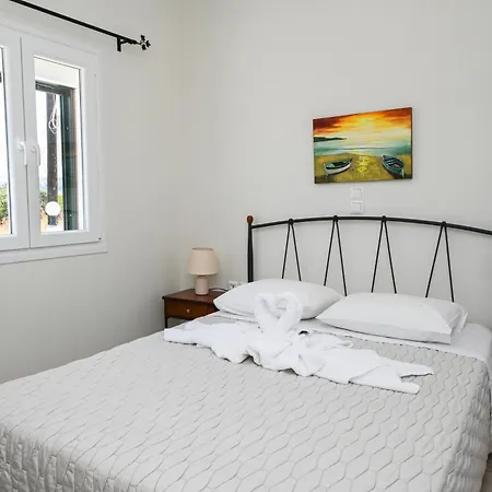 Akrothalassia דירה אדאמאס