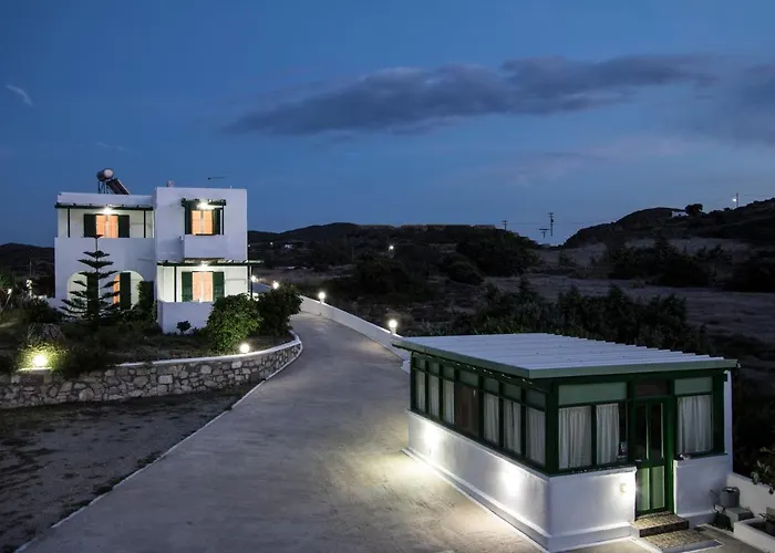 Akrothalassia * Adamantas (Milos)