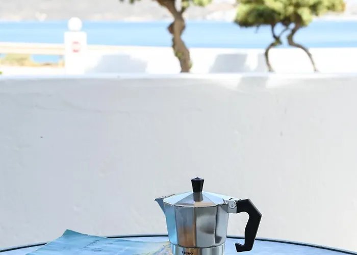 Akrothalassia * آداماس