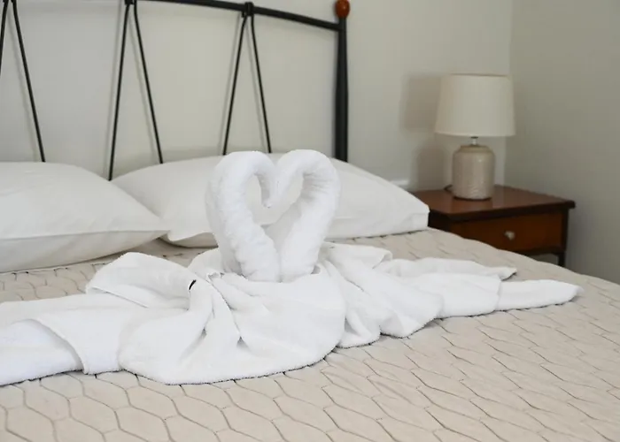 Akrothalassia * Adamantas (Milos)