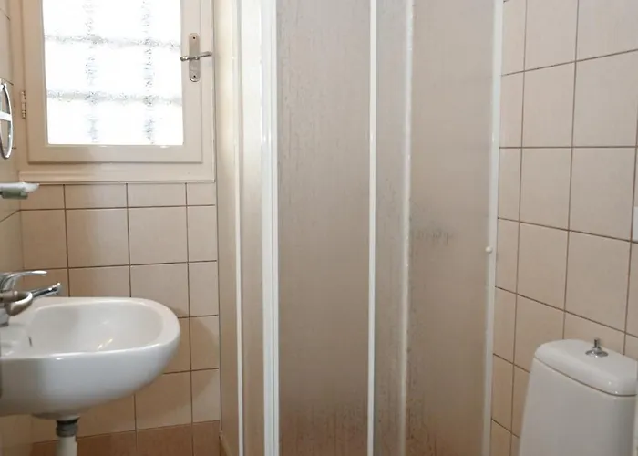 Akrothalassia Daire *