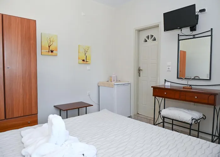 شقة Akrothalassia *