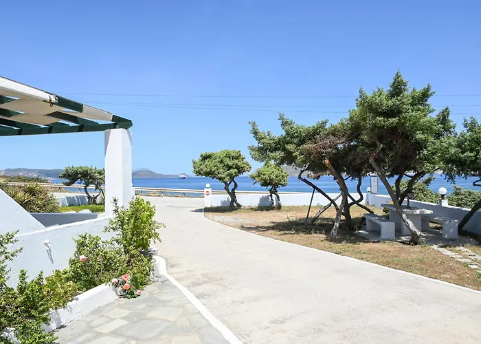 Daire Akrothalassia Adamantas (Milos)