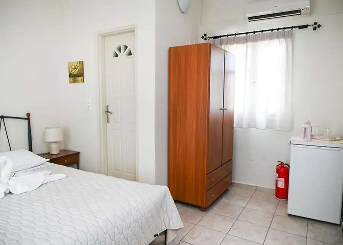 Akrothalassia شقة آداماس