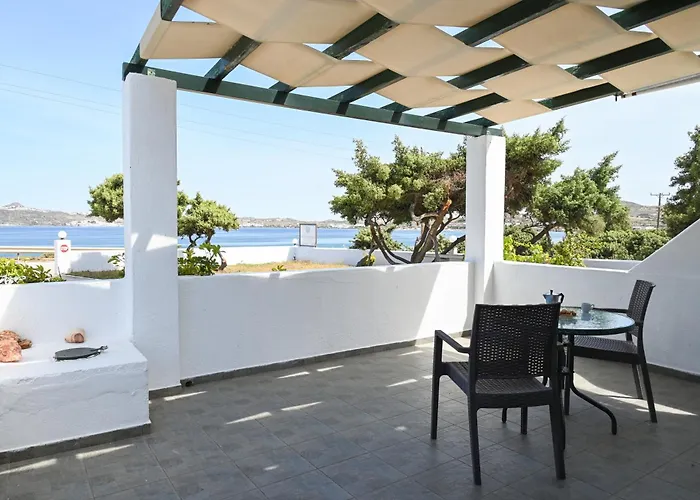 Akrothalassia شقة