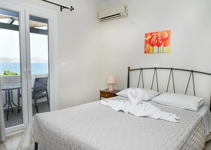 Daire Akrothalassia Adamantas (Milos)