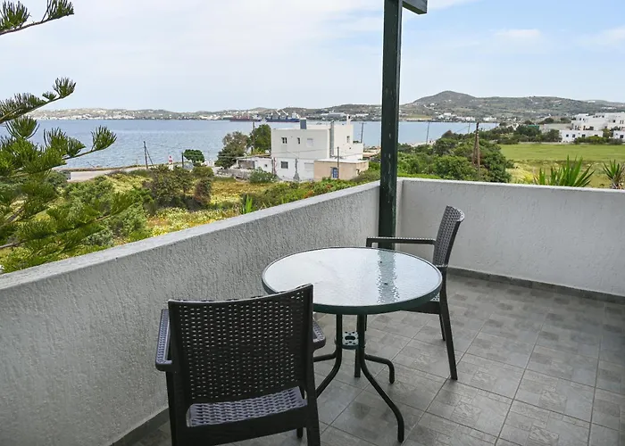 Akrothalassia شقة