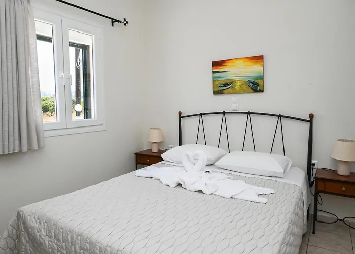 Akrothalassia Lägenhet Adamantas (Milos)